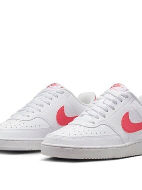 Nike Women's White and Sea Coral Low-Top Sneakers SZ 9 Womens NEW no box